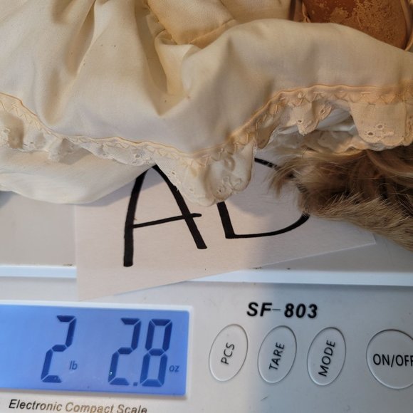 VINTAGE Porcelain Doll in White Dress - Picture 6 of 6